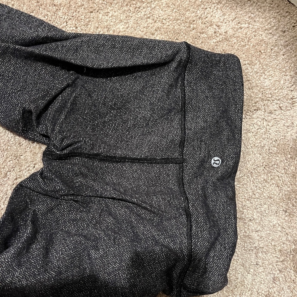 Lululemon Leggings- Size 4